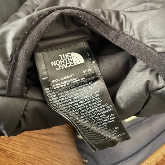 The North Face Perrito Reversible Hooded Jacket black size 5T - Picture 3 of 4